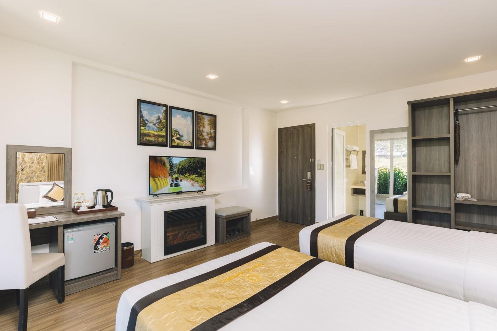 Deluxe Twin Room